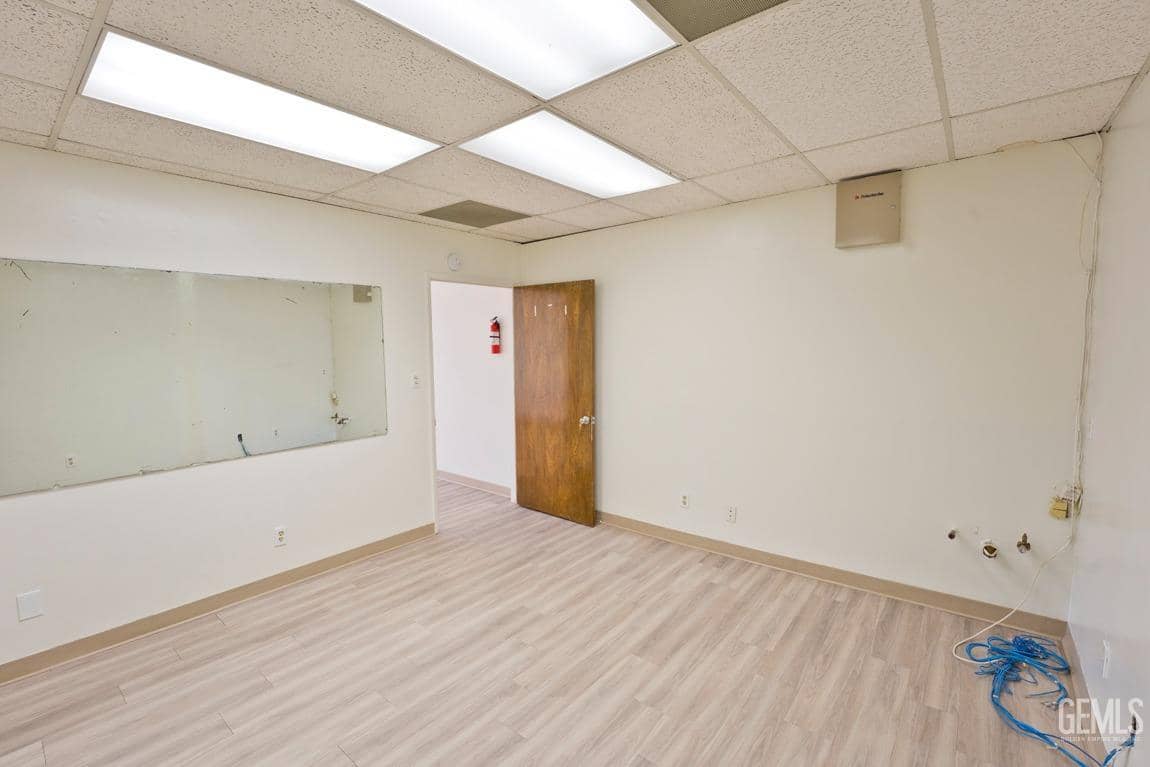 1004 H Street — photo 3