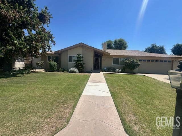 6405 Desert Hills Avenue — photo 2