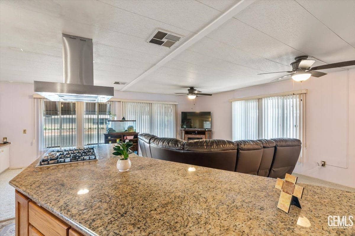 4213 Prince Street — photo 3
