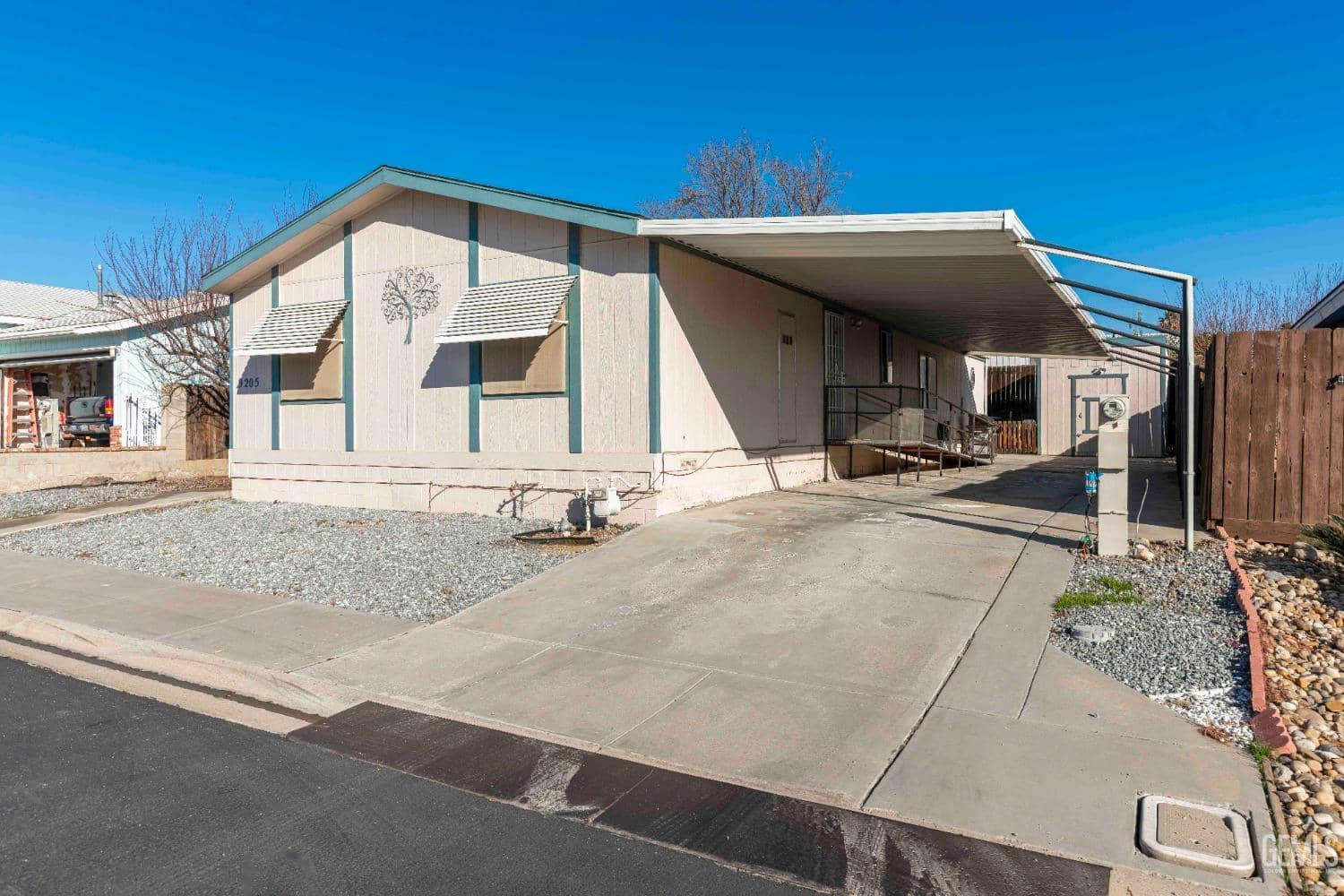 9205 Eastwind Circle — photo 4