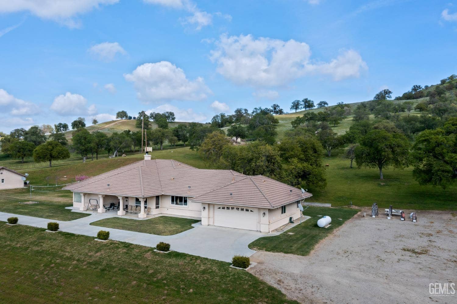 574 Williams Ranch Road — photo 3