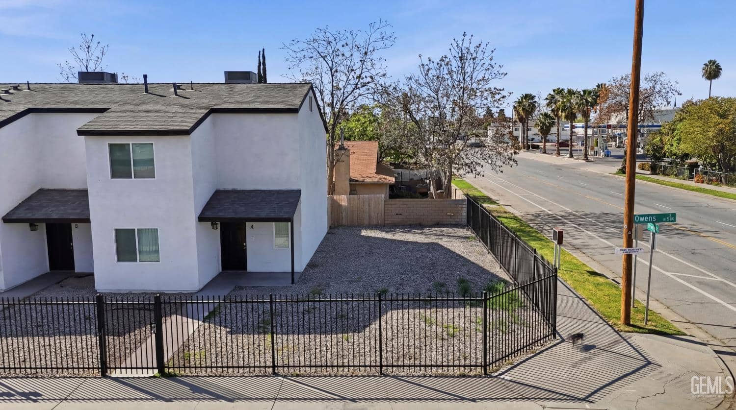 931 Monterey Street — photo 5