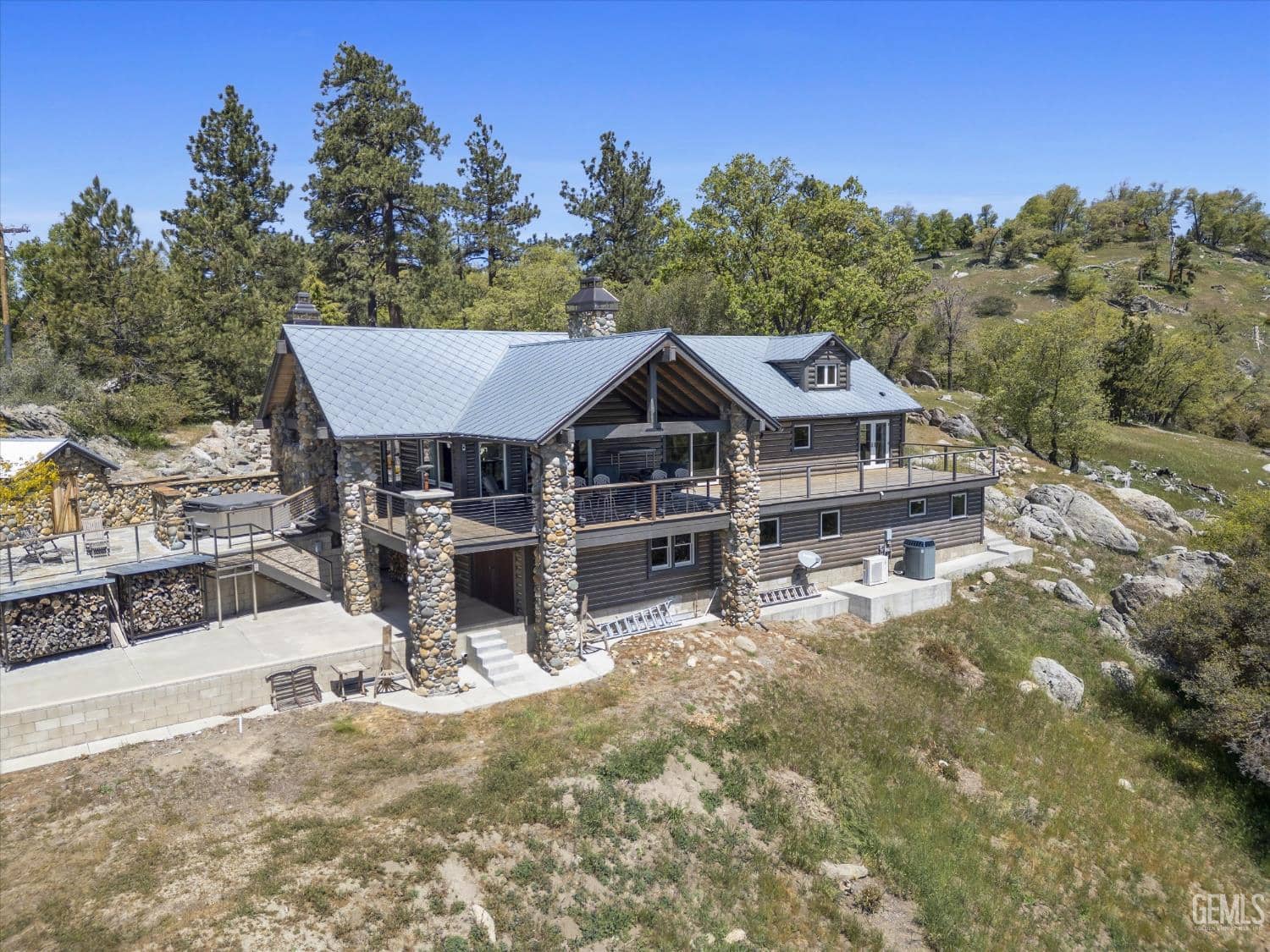 27241 Deertrail Drive — photo 3