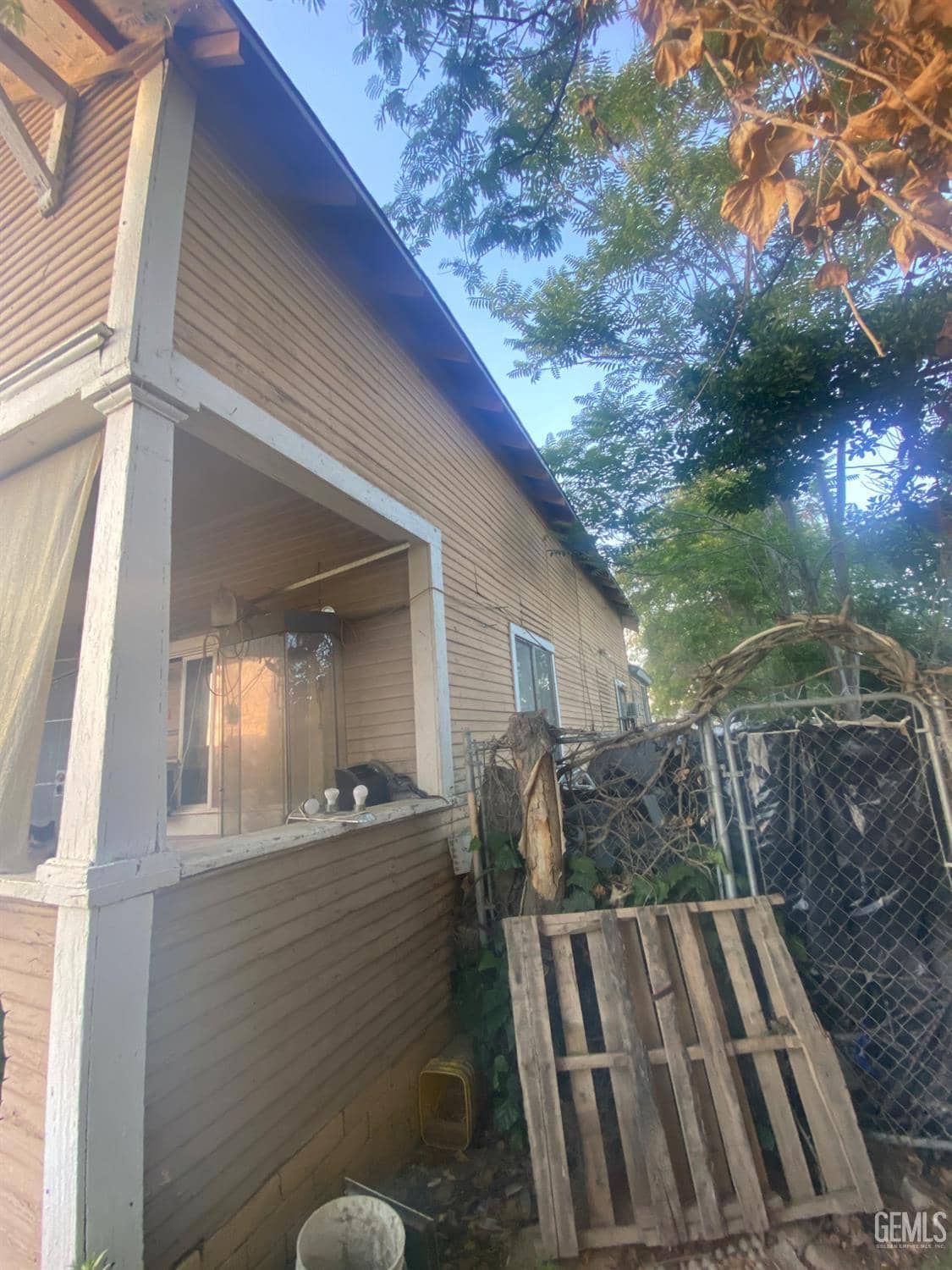 618 Dolores Street — photo 2