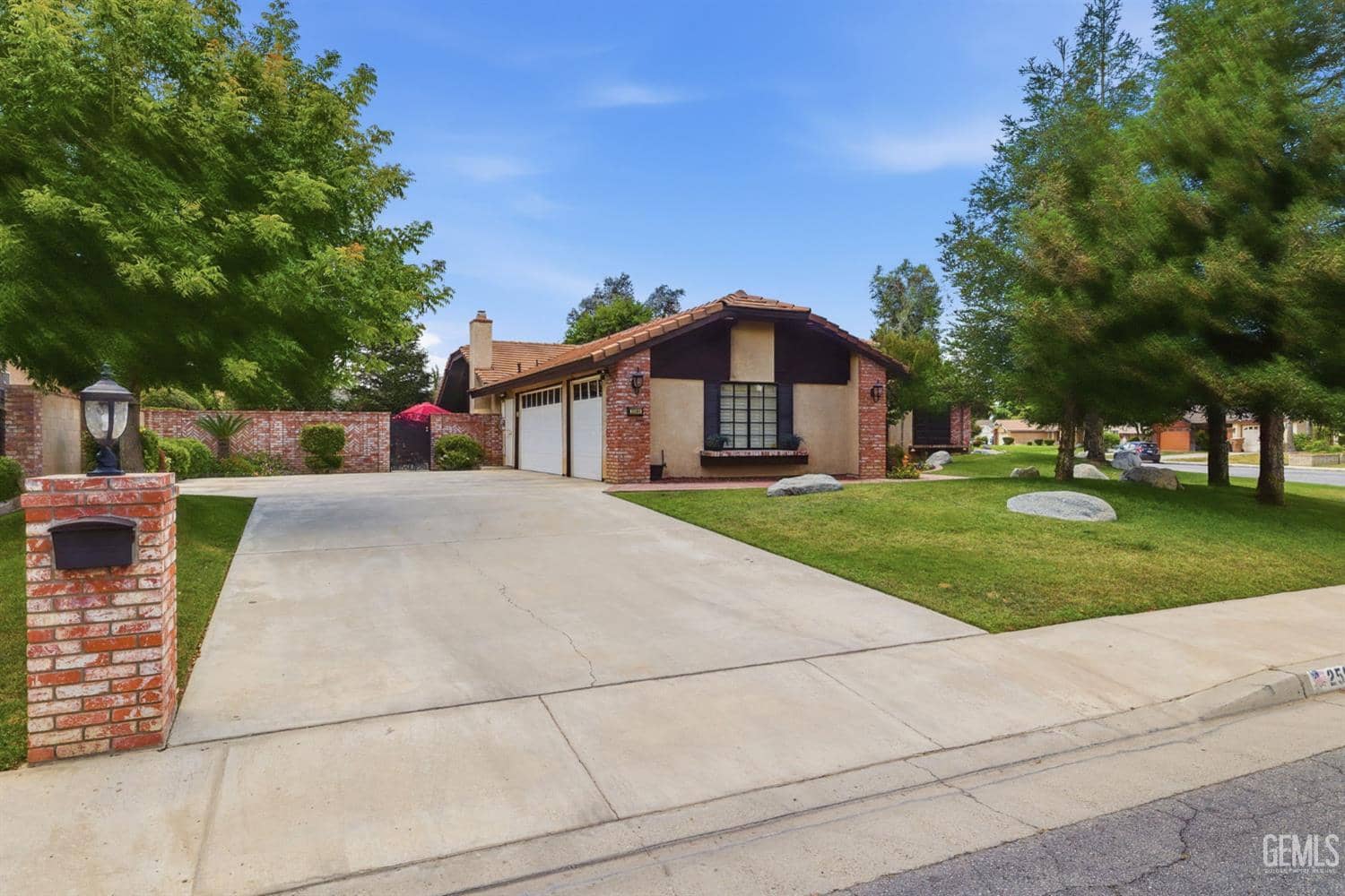 2501 Moffitt Way — photo 6