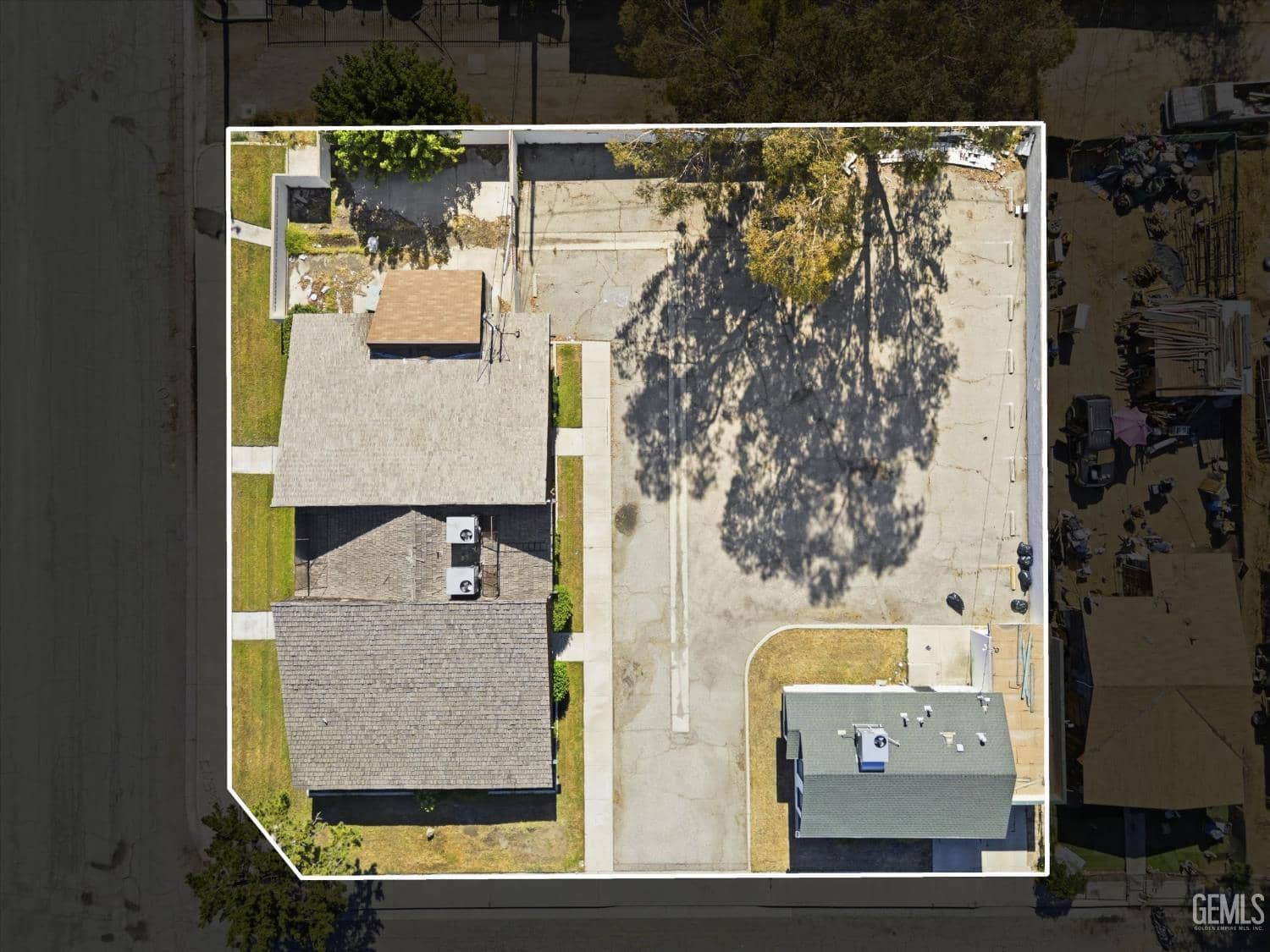 931 26th Street — photo 2