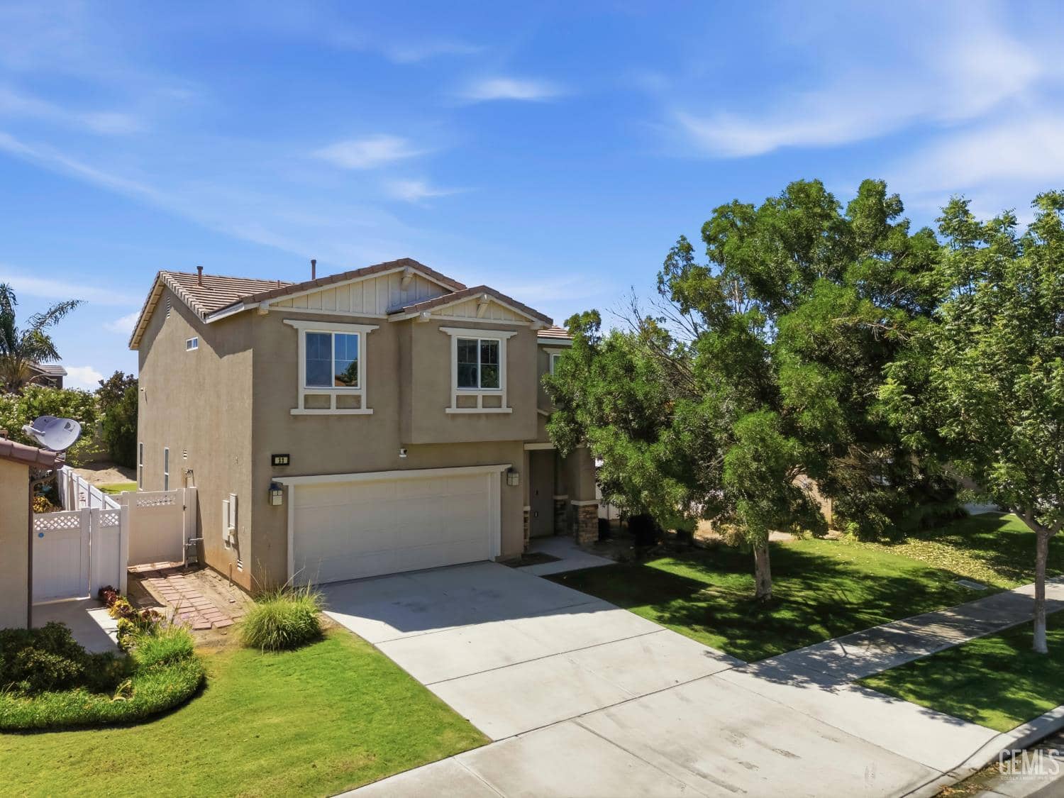 23 White Alder Drive — photo 2