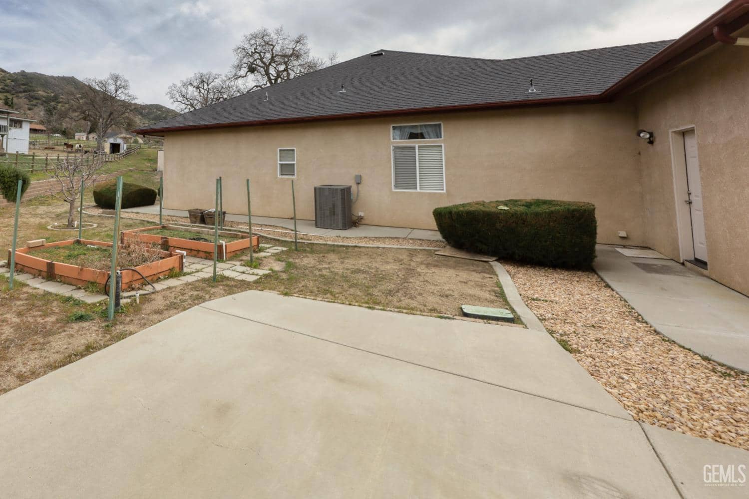 23780 Coyote Court — photo 5