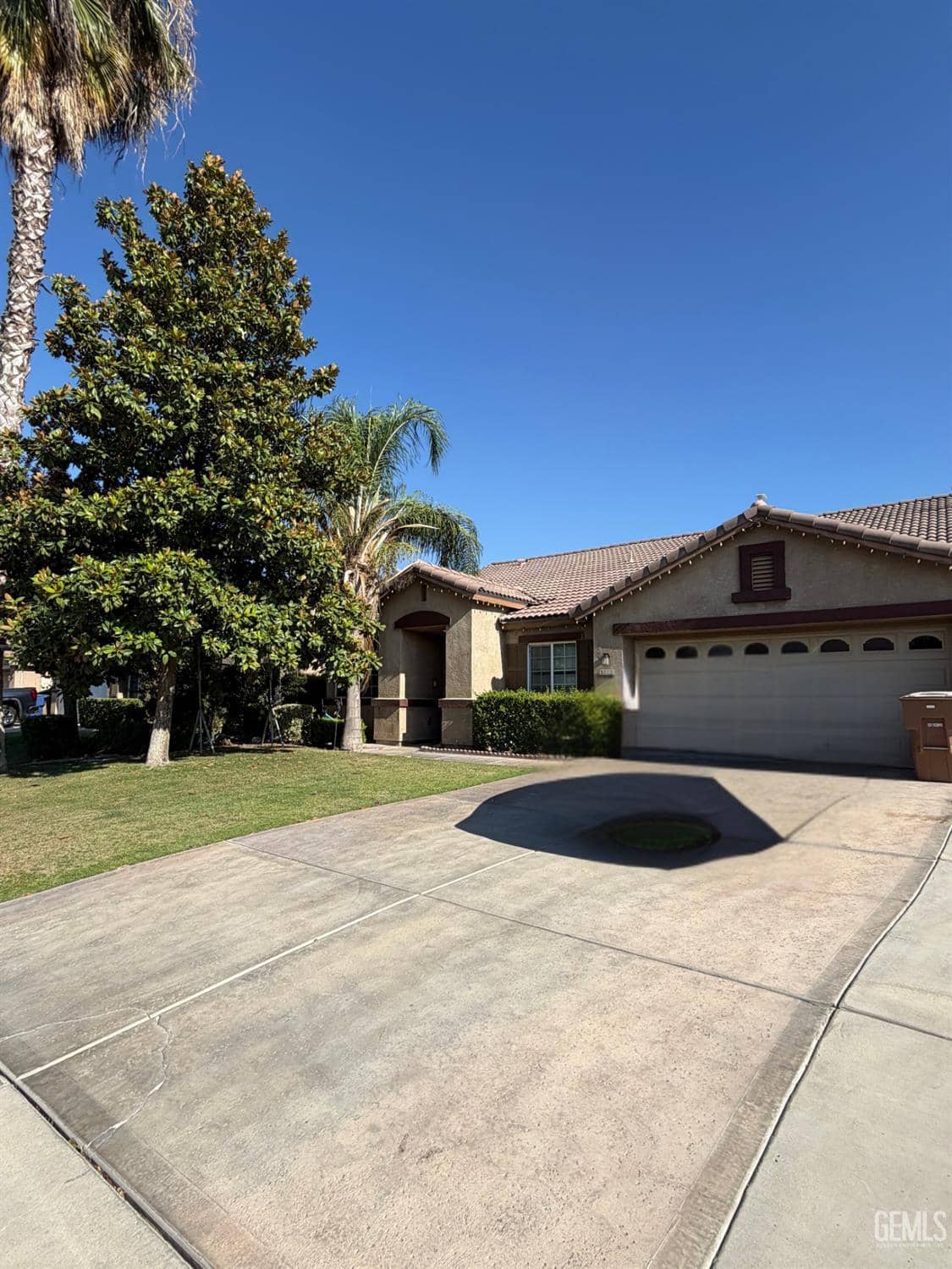 5113 Silver Clover Avenue — photo 2