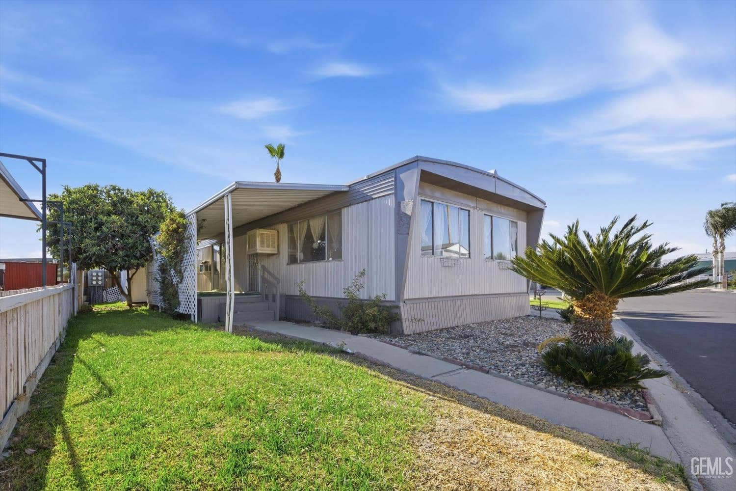 6601 Eucalyptus Drive — photo 4