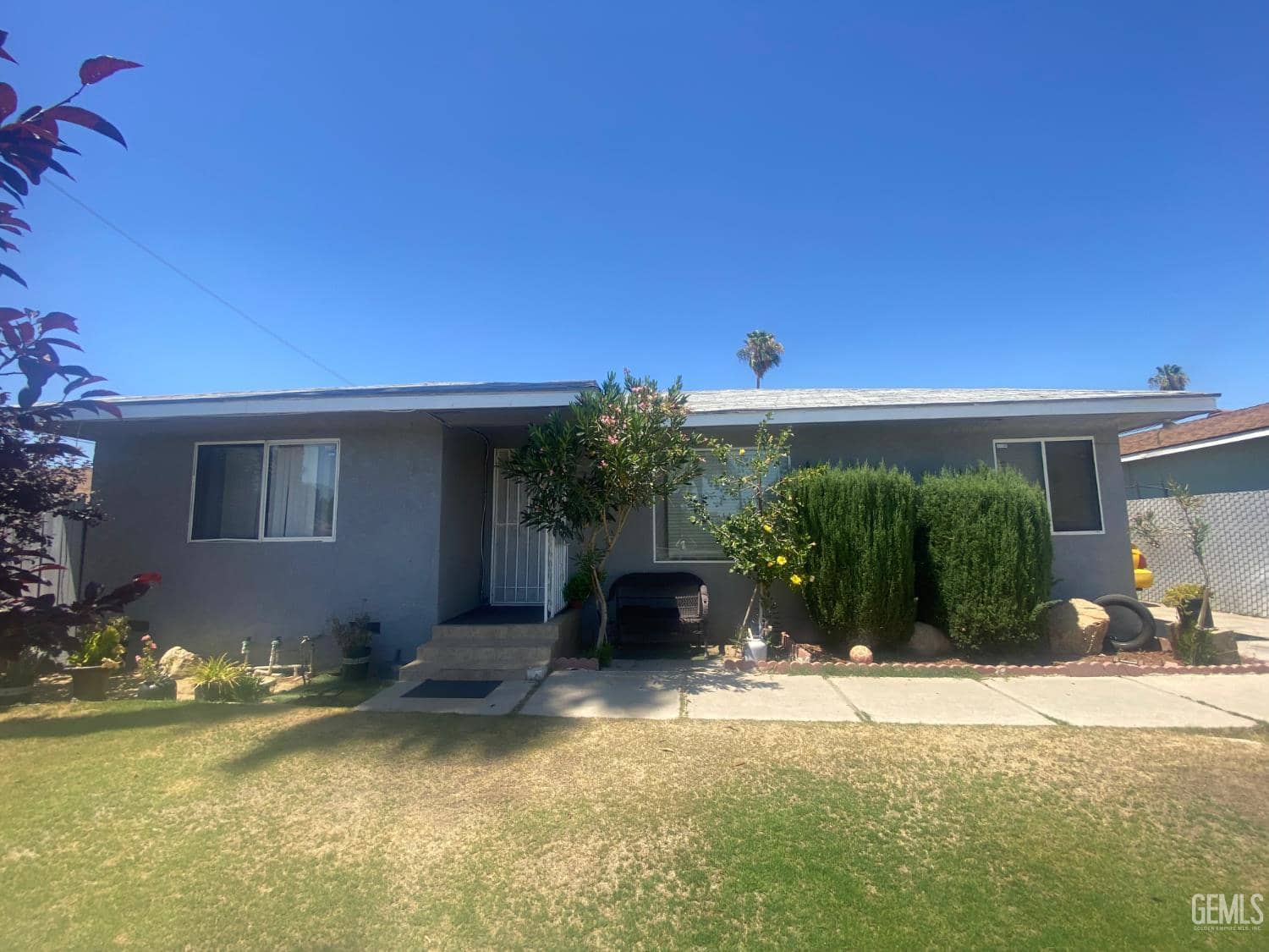 3120 Center Street