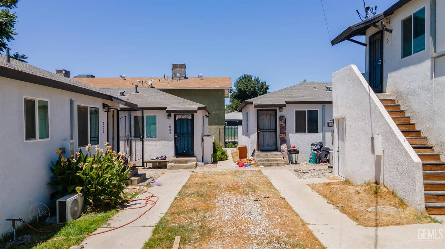 1018 Miller Street — photo 6