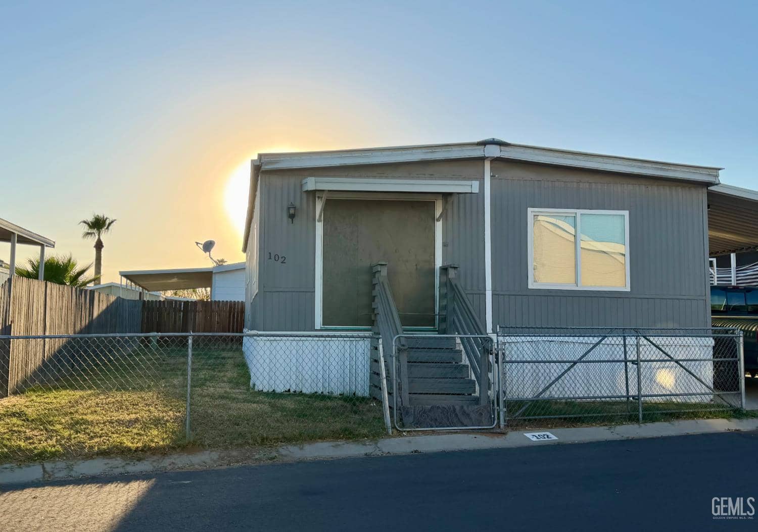 6601 Eucalyptus Drive