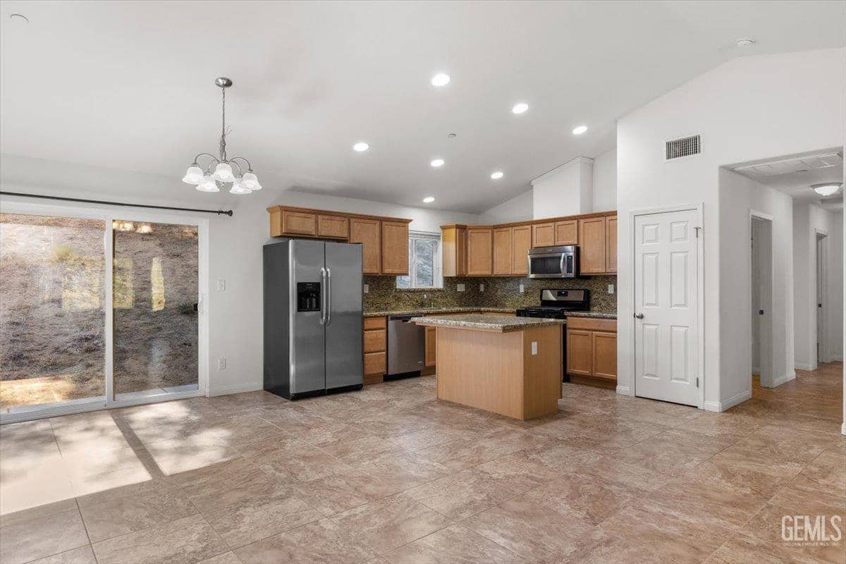 25340 Deertrail Drive — photo 6