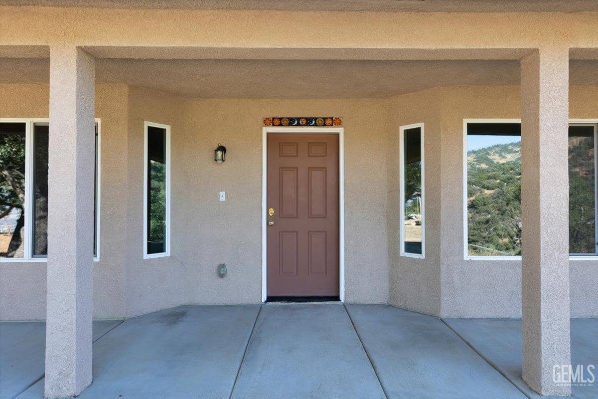 25340 Deertrail Drive — photo 3