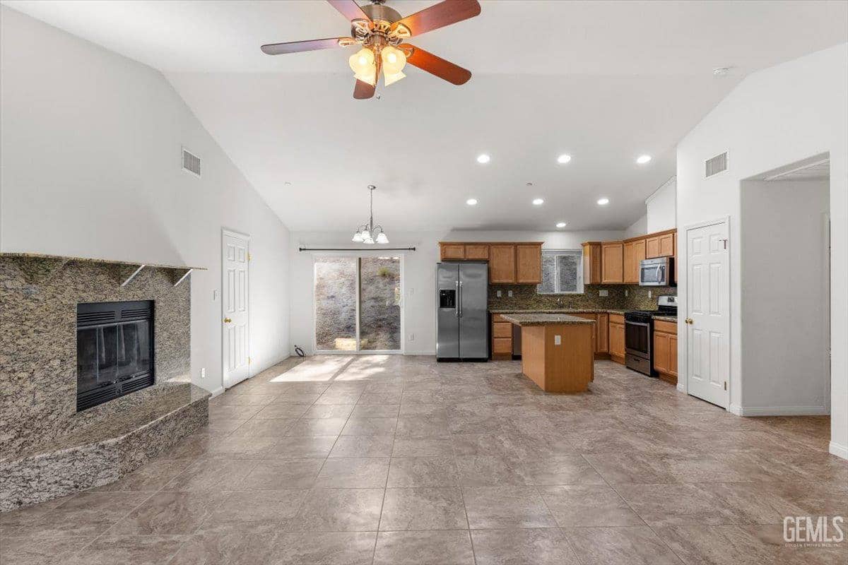 25340 Deertrail Drive — photo 5