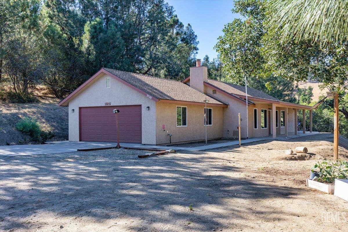 25340 Deertrail Drive — photo 2