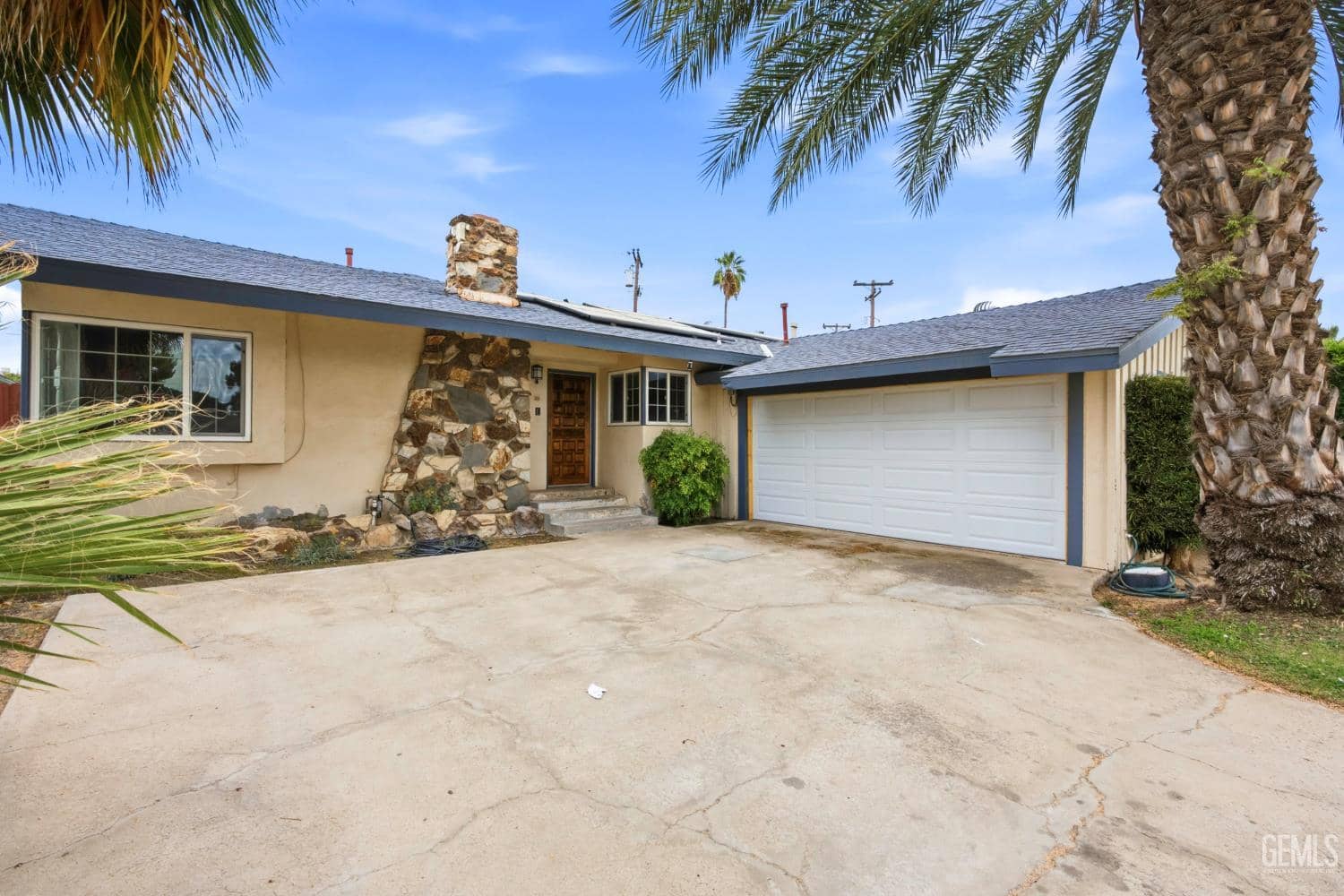 5200 Laguna Street — photo 5