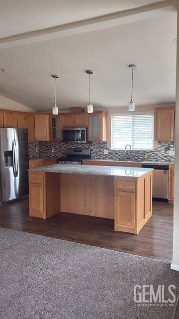 301 Sycamore Drive — photo 2