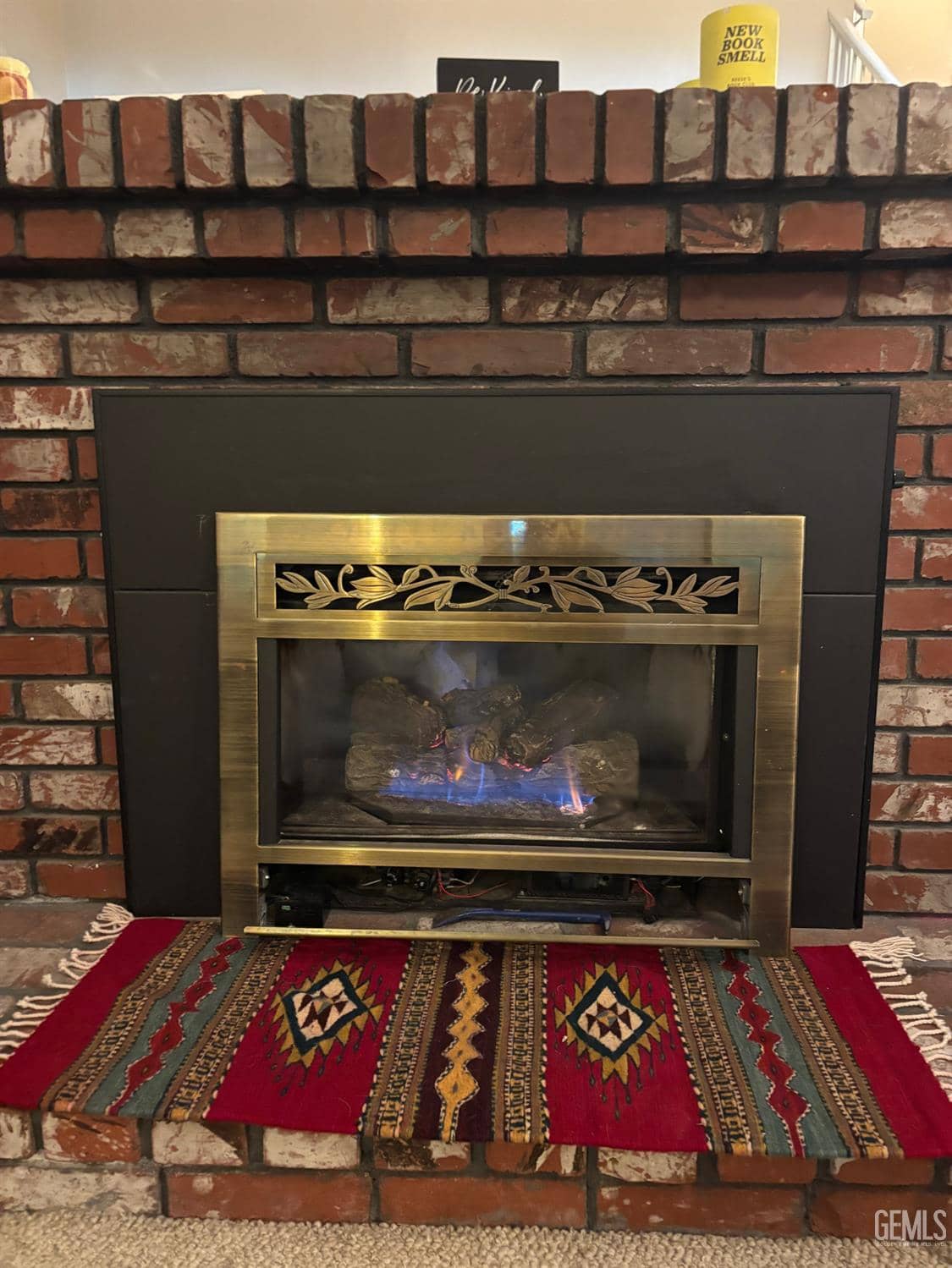 18571 Glenview Court — photo 4