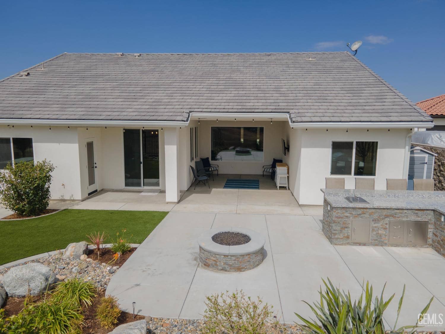 6909 Aquamarine Drive — photo 5
