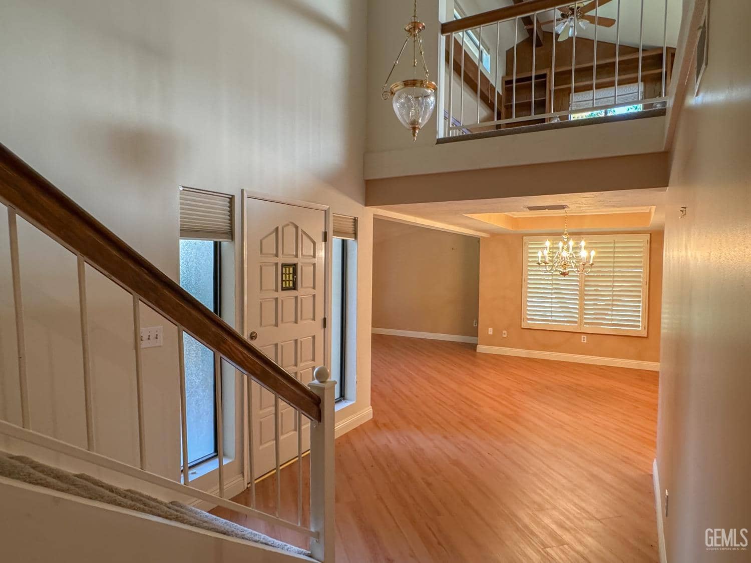2200 El Portal Drive — photo 6
