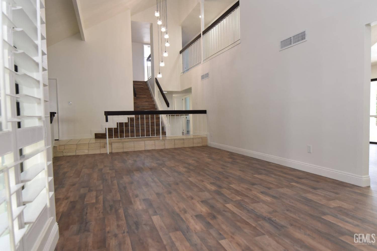 1501 Westbourne Way — photo 3