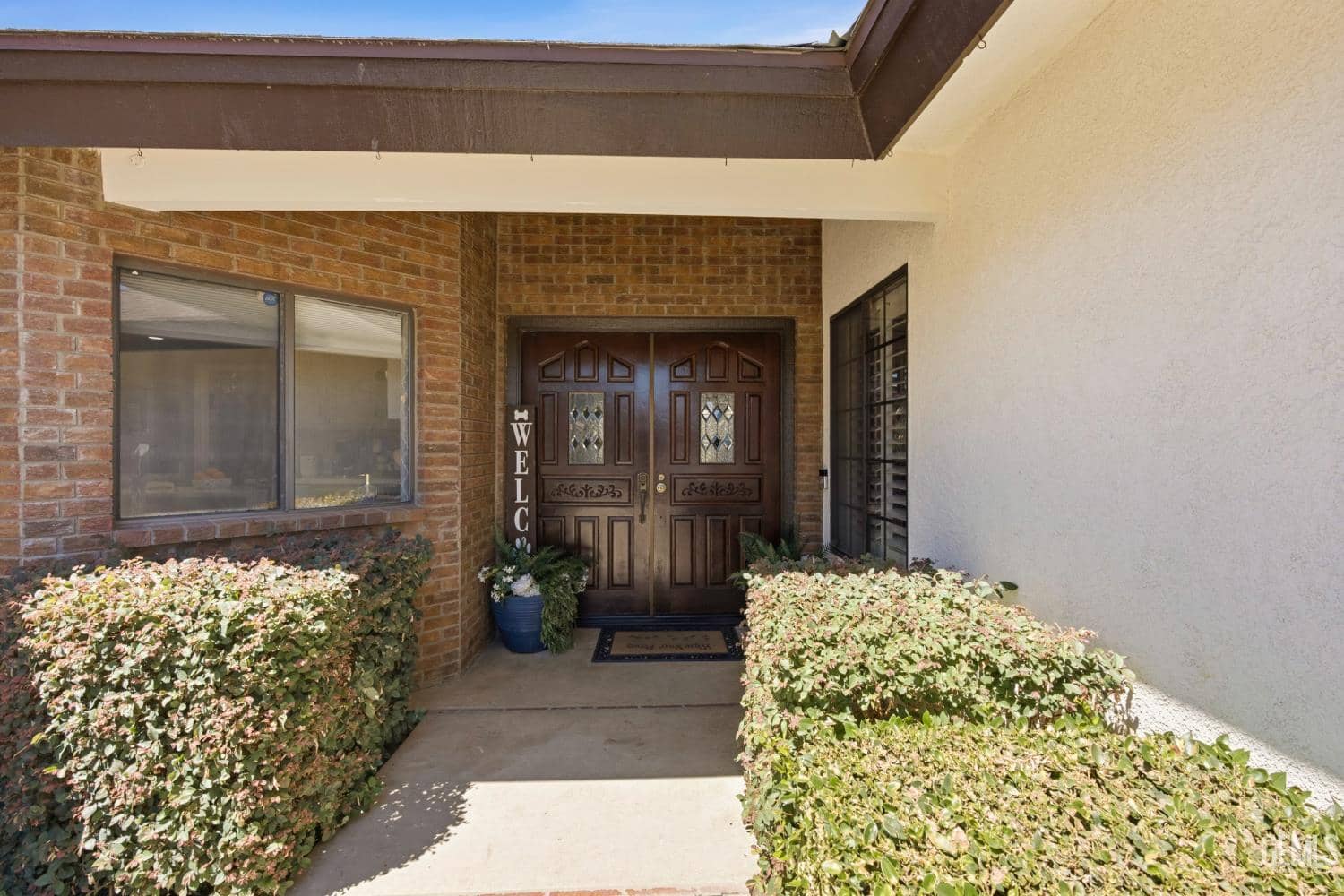 9800 Mesa Oak Drive — photo 6