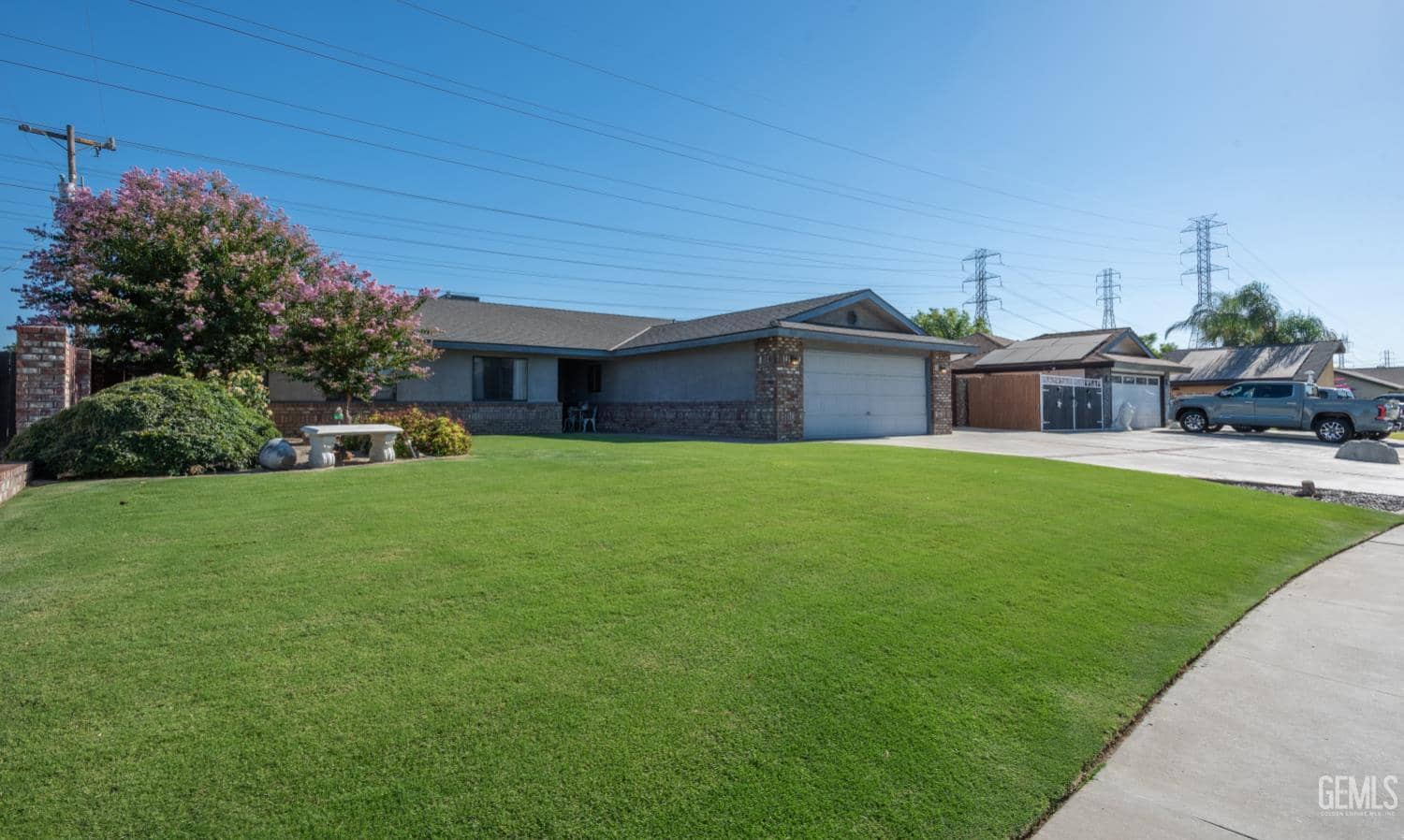 11101 Baron Avenue — photo 3