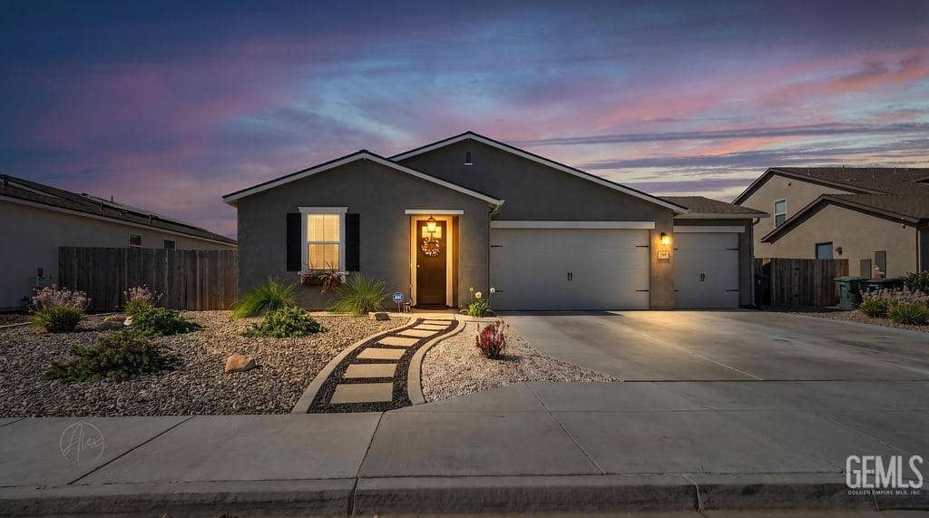7717 Ridge Forest Drive