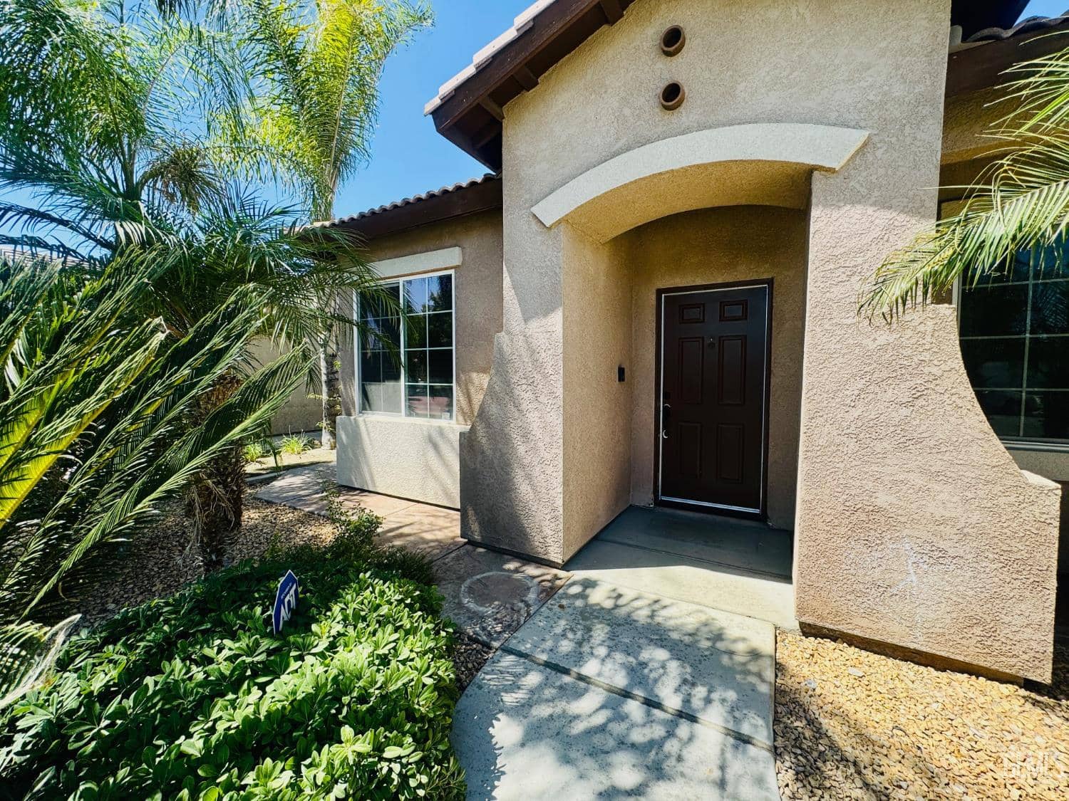 2404 Sosa Drive — photo 4