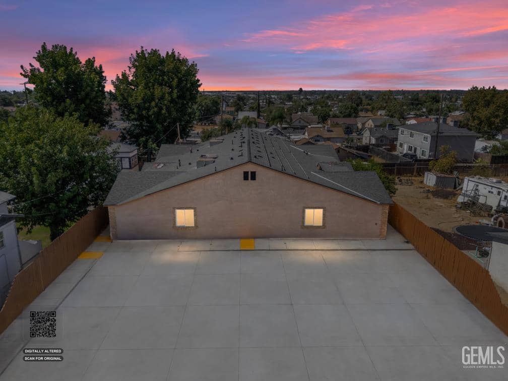 1619 Lincoln Street — photo 1