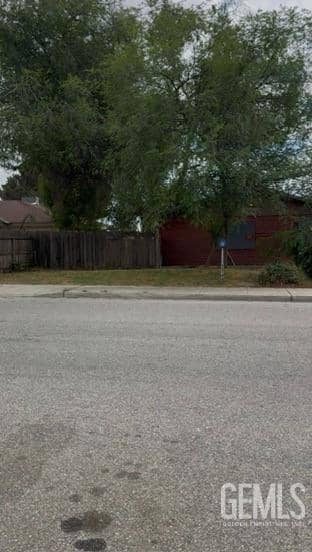 9817 Glenn Street — photo 2