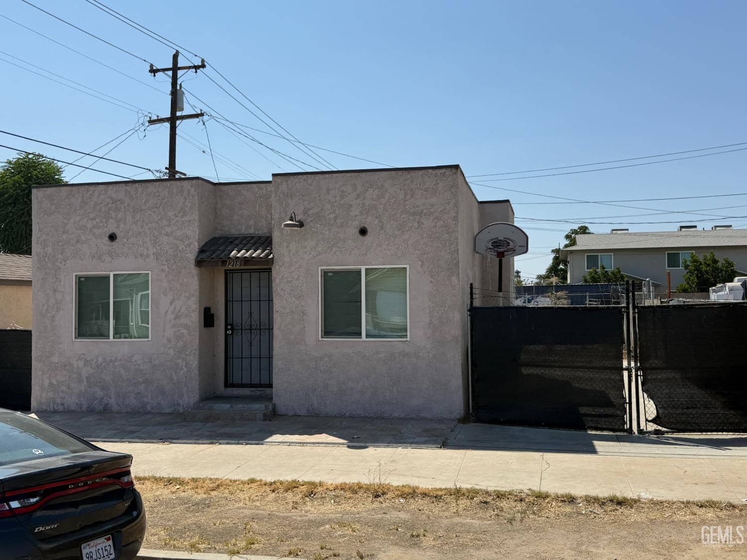 1218 Owens Street — photo 3