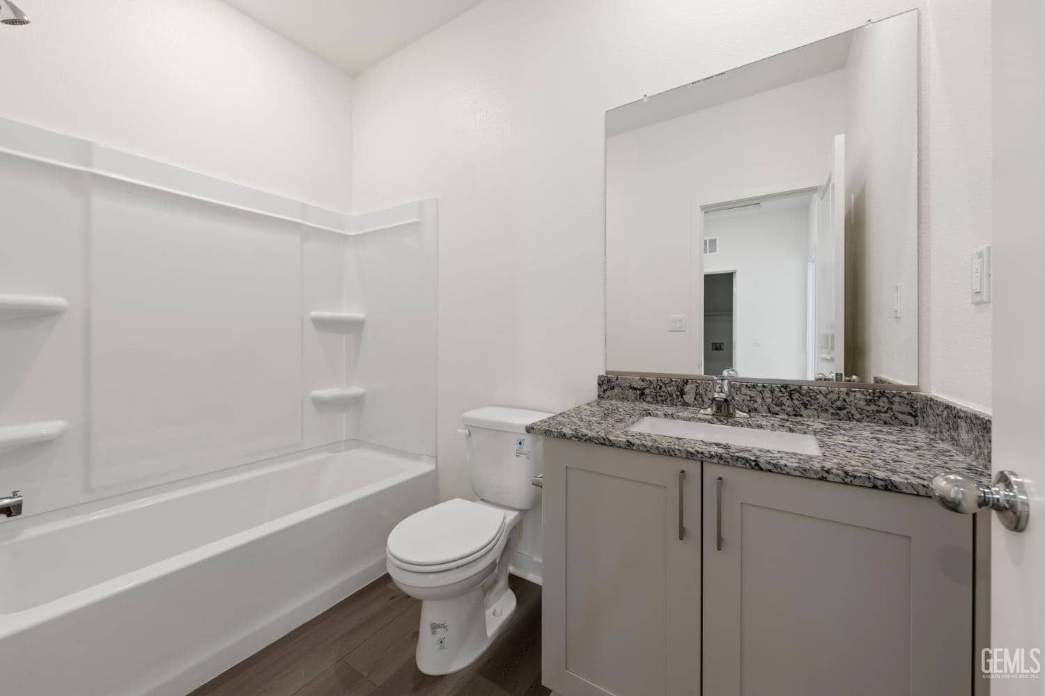 7901 Blueberry Avenue — photo 6