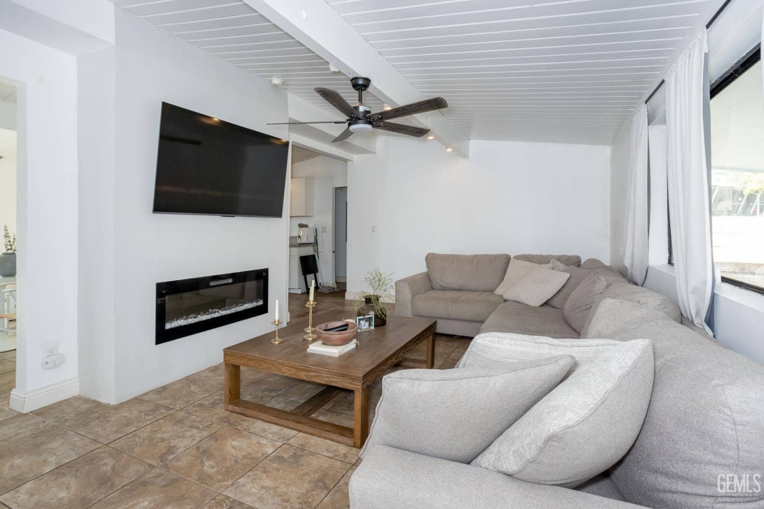 909 Oberlin Court — photo 4