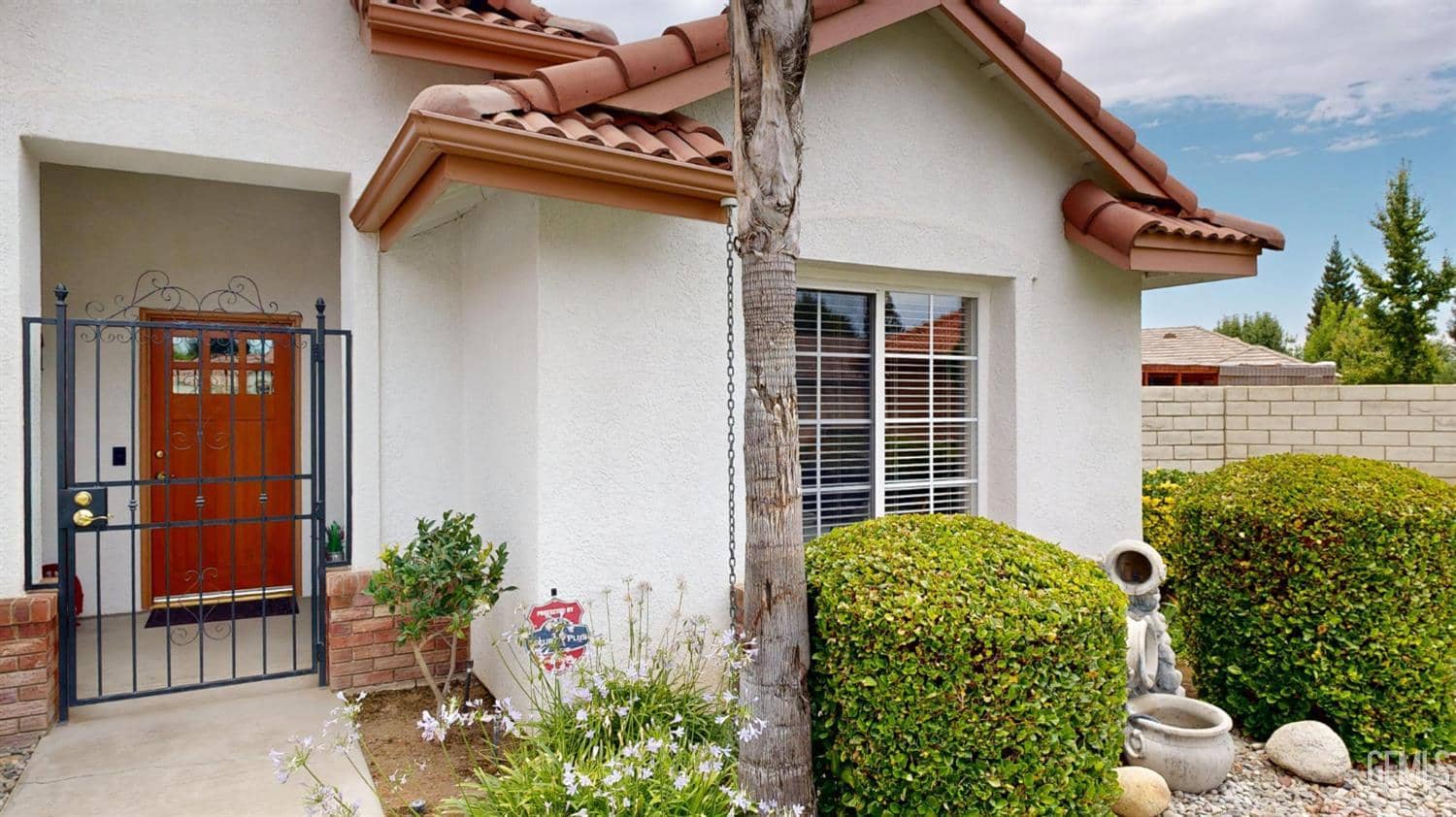 9815 Bourbon Rose Court — photo 2