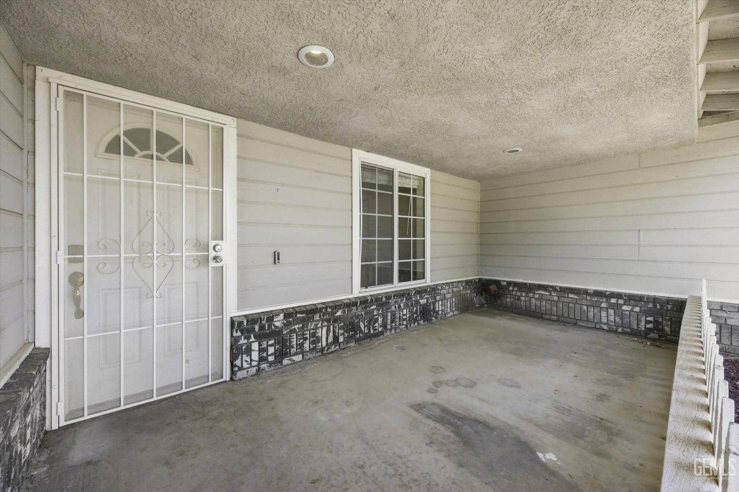 22005 Tiny Court — photo 3