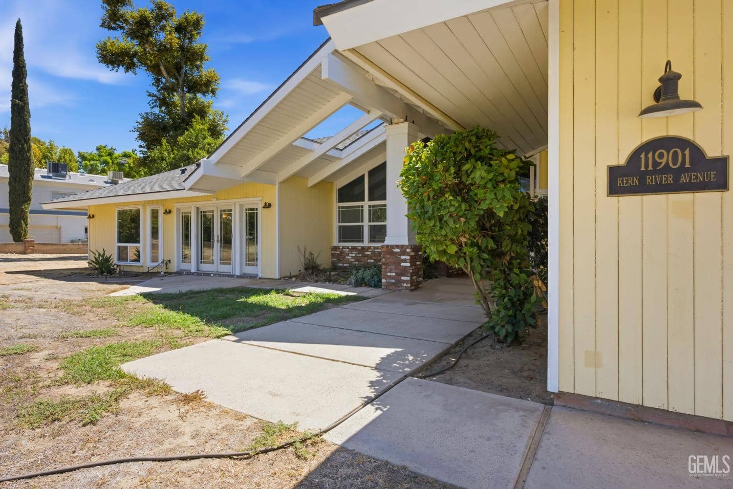 11901 Kern River Avenue — photo 3