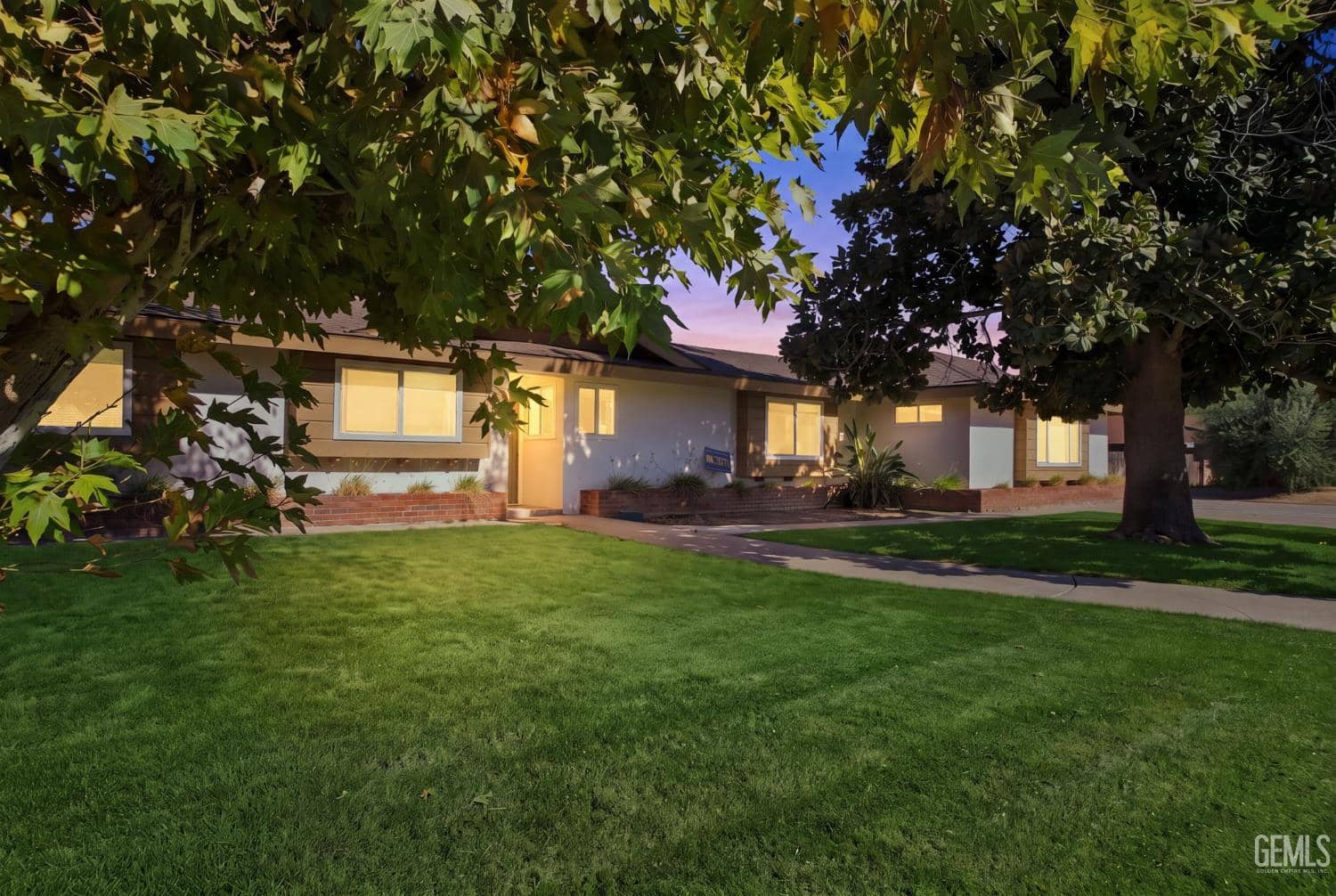 5816 Sandalwood Street — photo 4