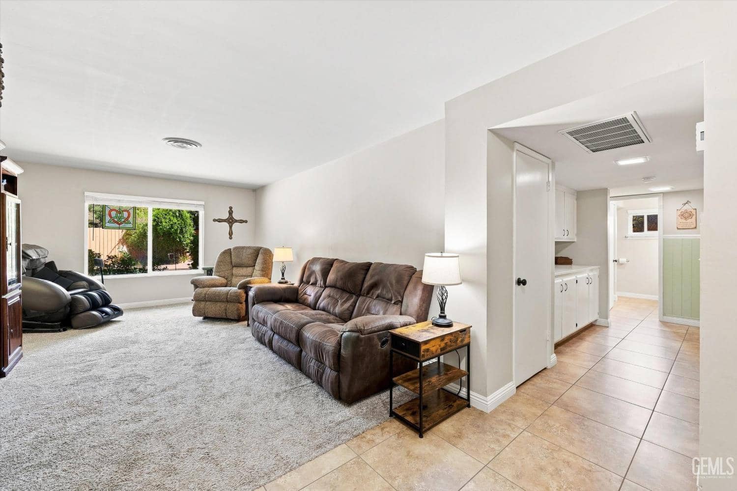 308 Swan Court — photo 5