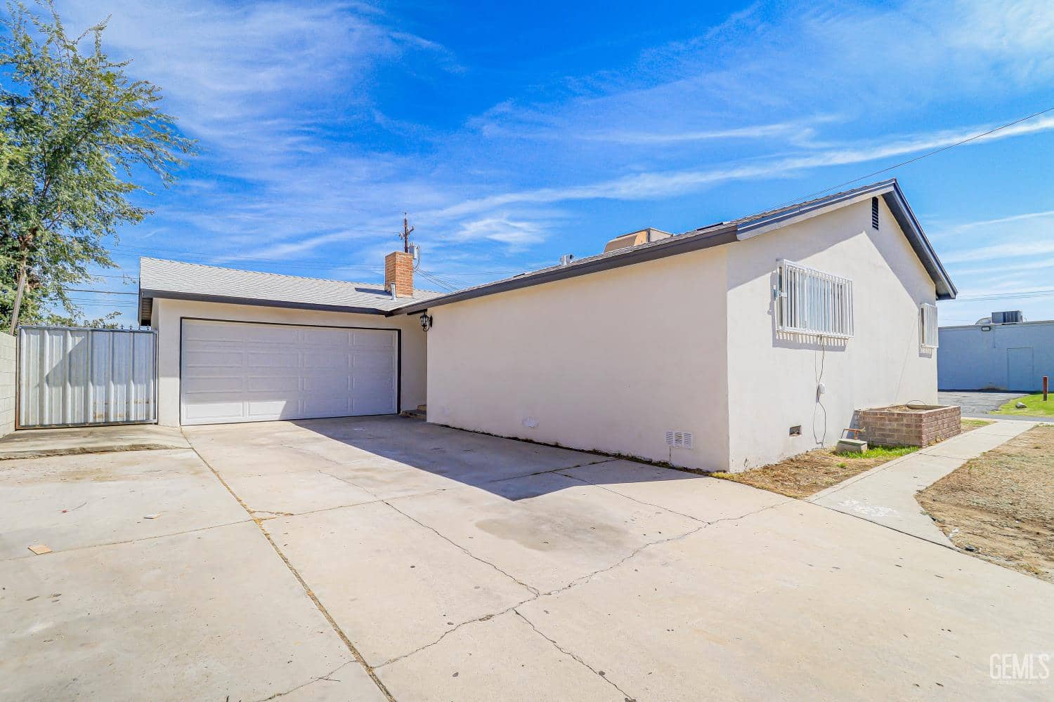 1720 Montgomery Avenue — photo 3