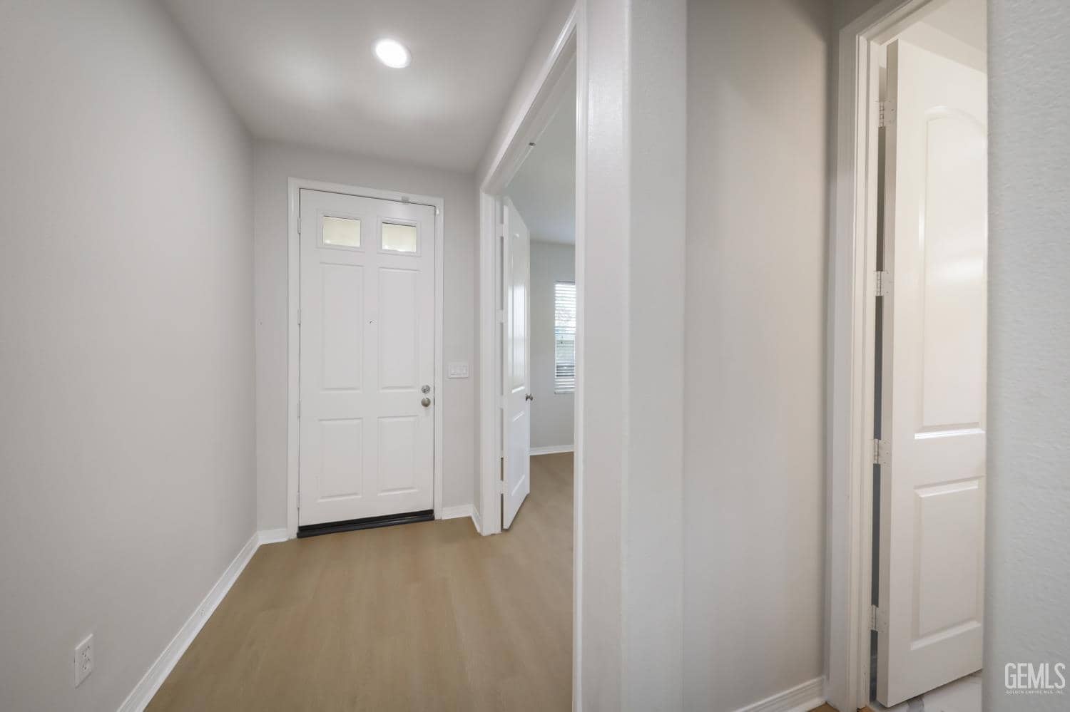 5702 Segovia Way — photo 3