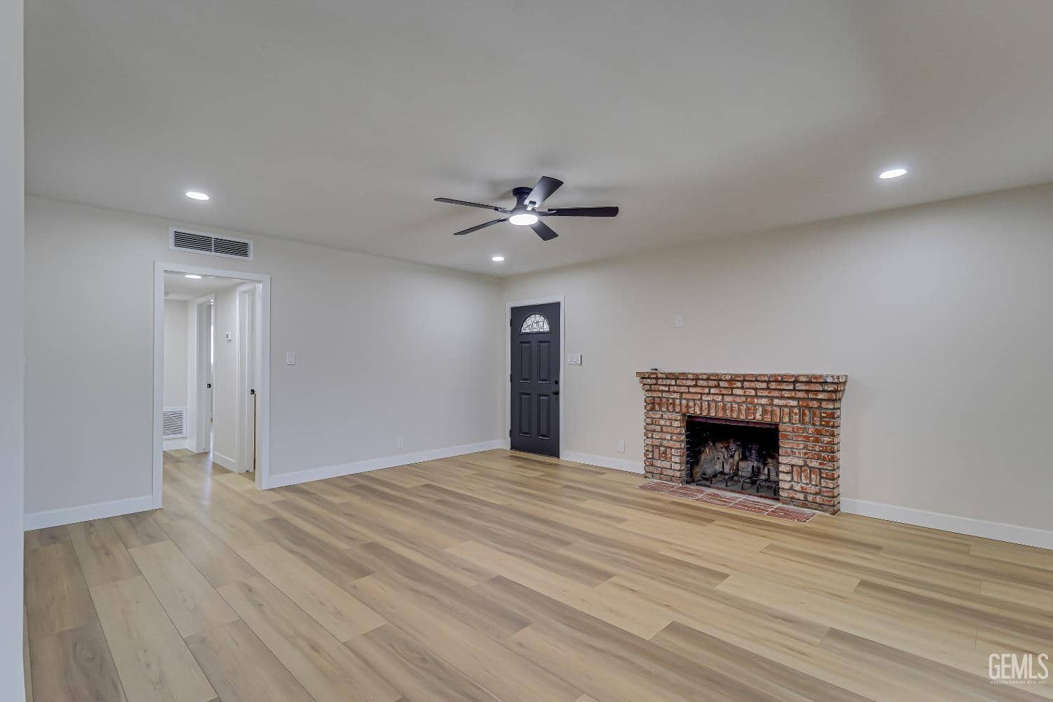 1720 Montgomery Avenue — photo 6