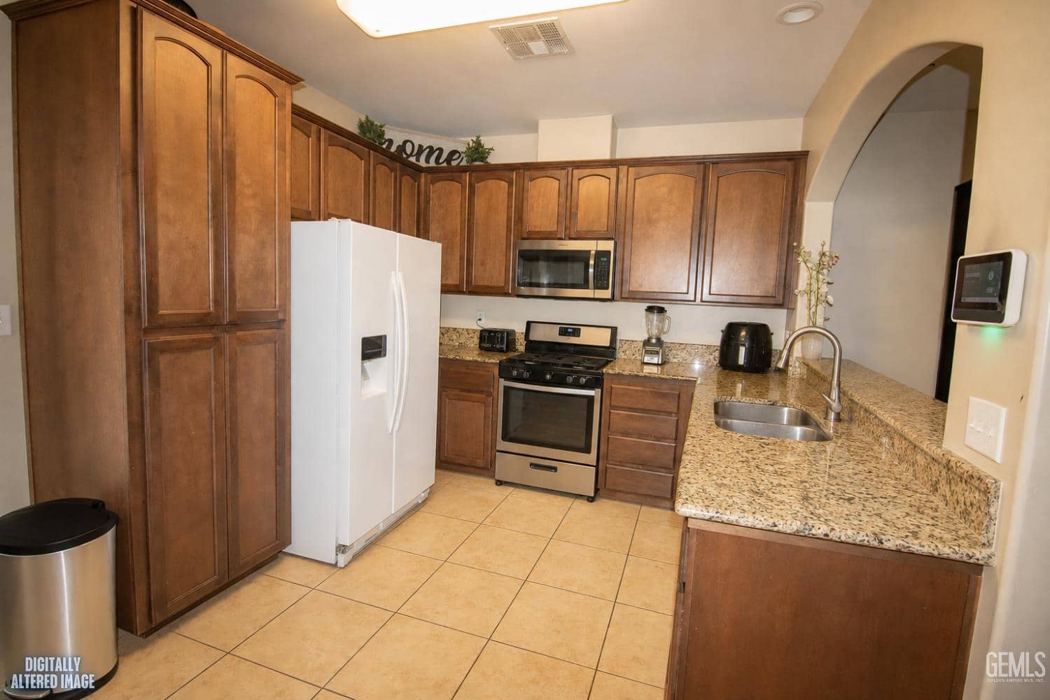 319 Count Fleet Way — photo 5