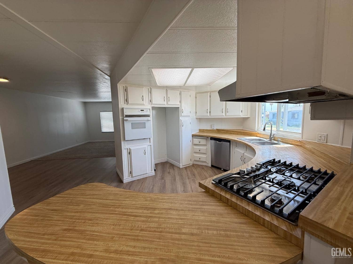193 Dogwood Lane — photo 4