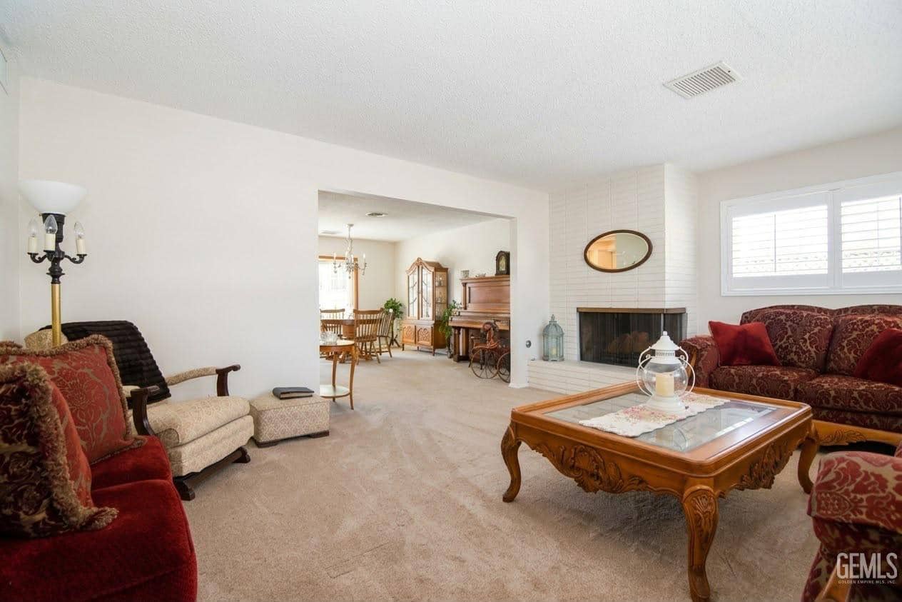 3774 Dalehurst Drive — photo 6