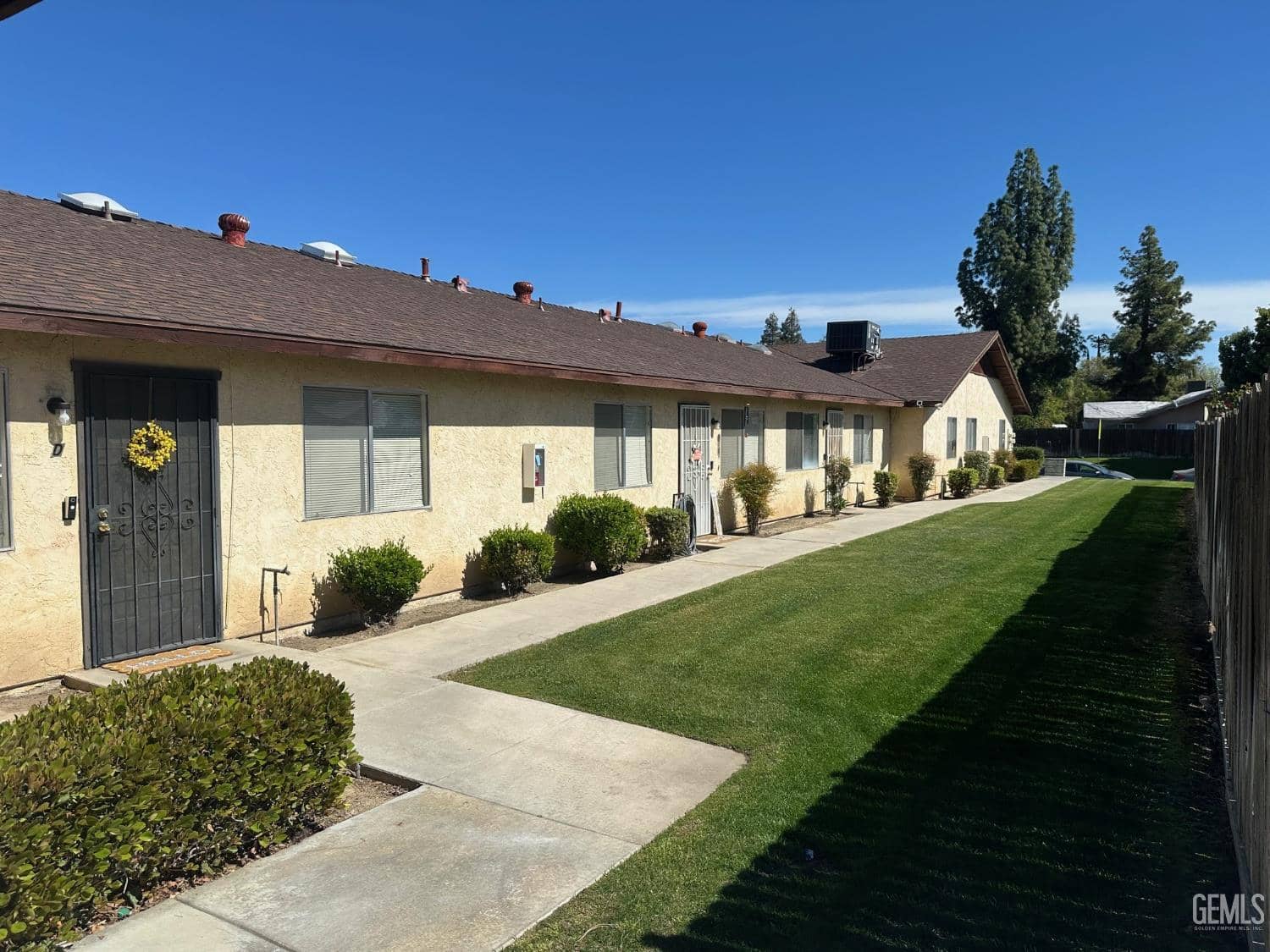 2421 Westholme Boulevard — photo 2