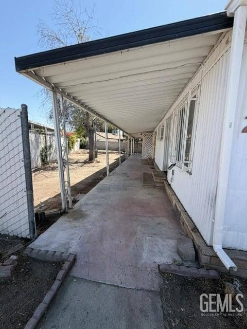 3601 S Chester Avenue — photo 3