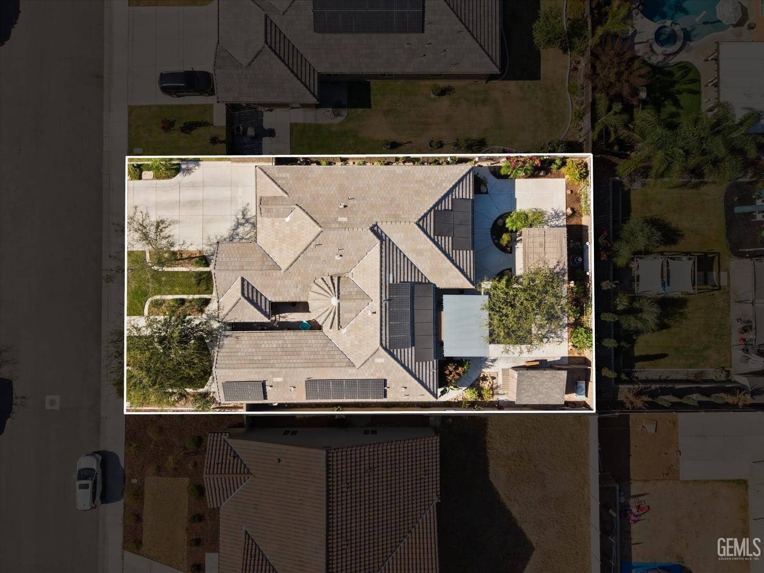 5103 Anaconda Avenue — photo 2